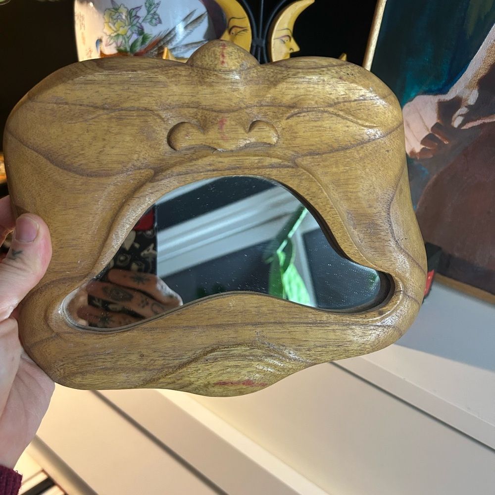 Unique Handcrafted Carved Wooden Face Mirror Indonesia 9" X 7.5” - Picture 7 of 11